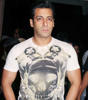 salman khan web site: Download Salman Khan Wallpapers